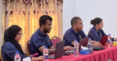 ކައުންސިލް މުވައްޒަފުންނަށް މާލީ ބަޔާން ތައްޔާރުކުރުމުގެ ތަމްރީނެއެއް އޮޑިޓަރ ޖެނެރަލްގެ އޮފީހާ ގުޅިގެން ކުރިއަށް ގެންގޮސްފި ކައުންސިލް މުވައްޒަފުންނަށް މާލީ ބަޔާން ތައްޔާރުކުރުމުގެ ތަމްރީނެއެއް އޮޑިޓަރ ޖެނެރަލްގެ އޮފީހާ ގުޅިގެން ކުރިއަށް ގެންގޮސްފި